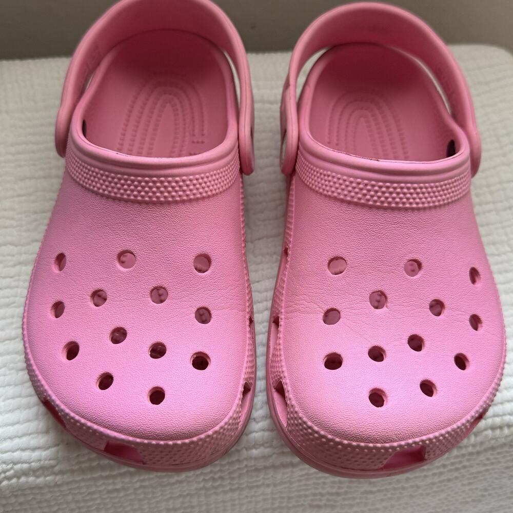 Crocs Classic Shoe Clogs Pink Youth Big Kids 2 Junior Size J2